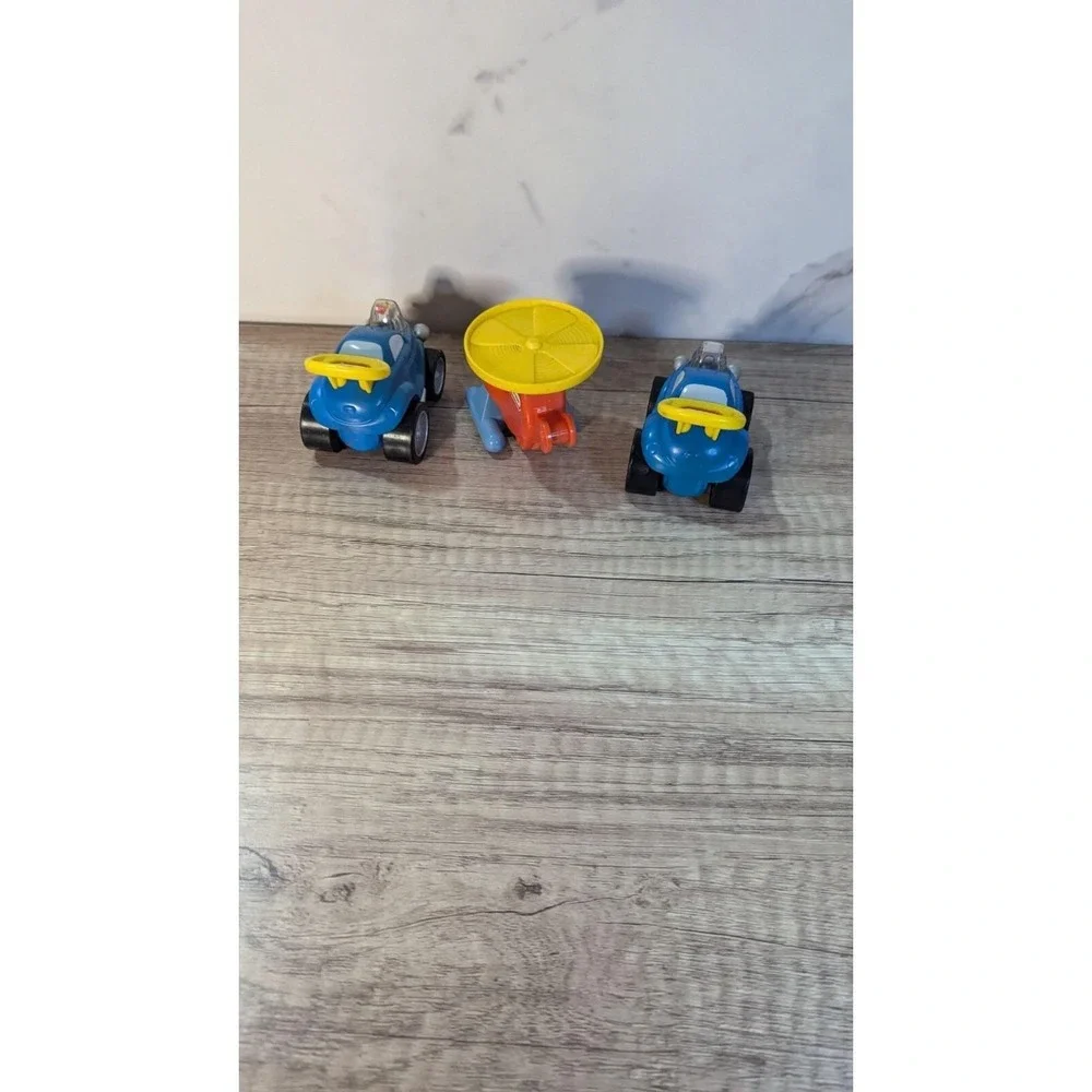 Little Tikes Blue & Yellow Toy Cars & Helicopter Set kids meal toys‎  3.5'